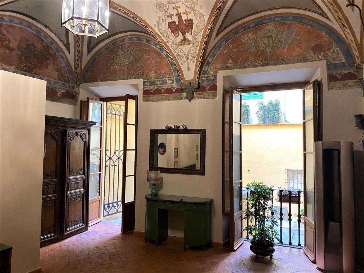 Cozy In A Private Museum In Oltrarno