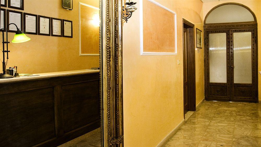 Merlini Hotel *