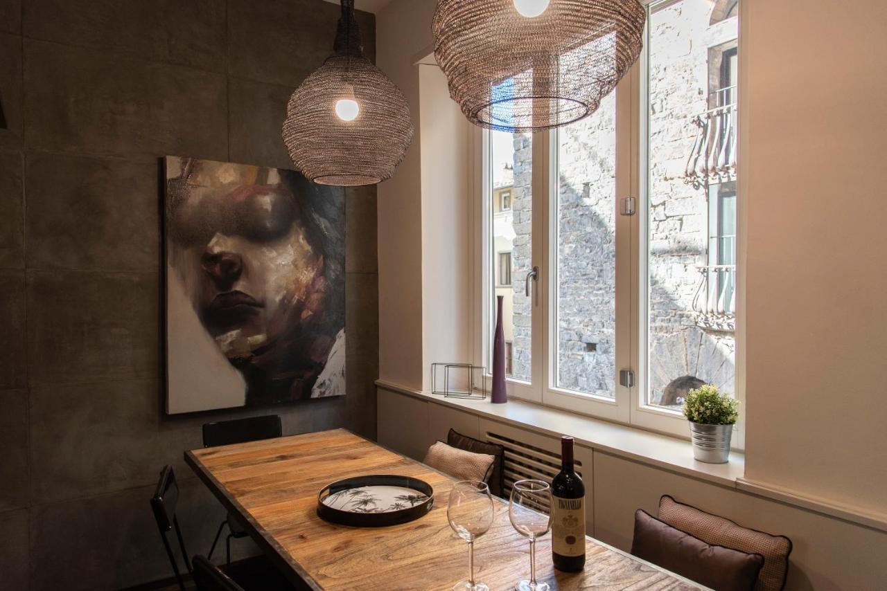Ponte Vecchio Luxury And Stylish