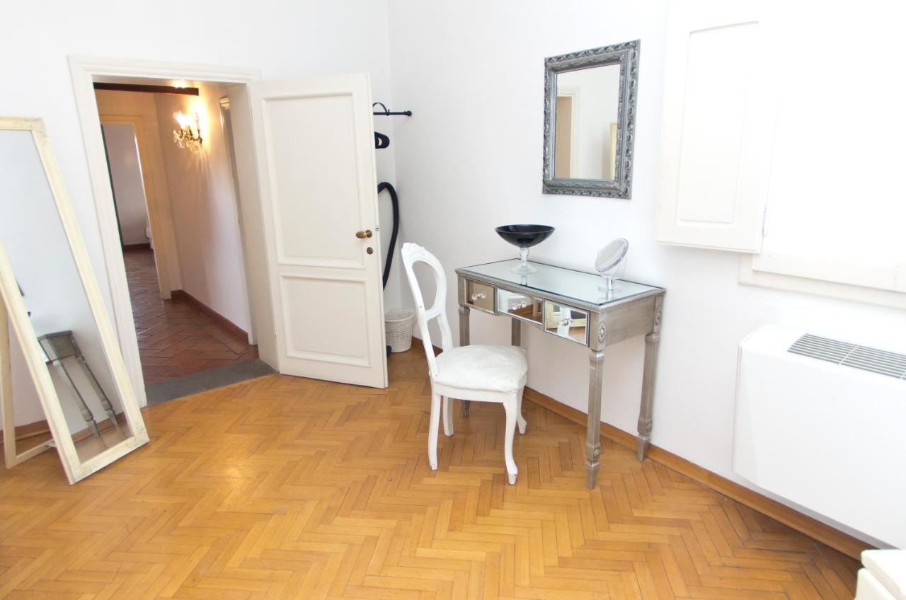 Traviata Storico - Palazzo Tolomei Apartment Florence