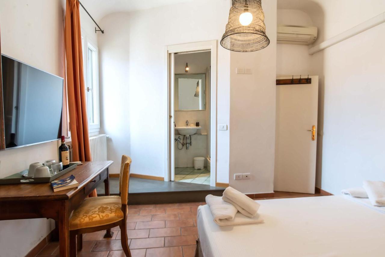 Mdr Gia Via Larga Bed & Breakfast Florence