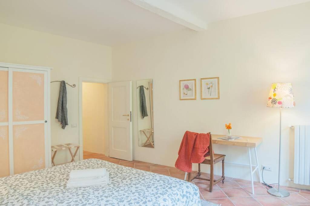 Apartment Cozy Macci Flat 4 People Near Santa Croce Square *
