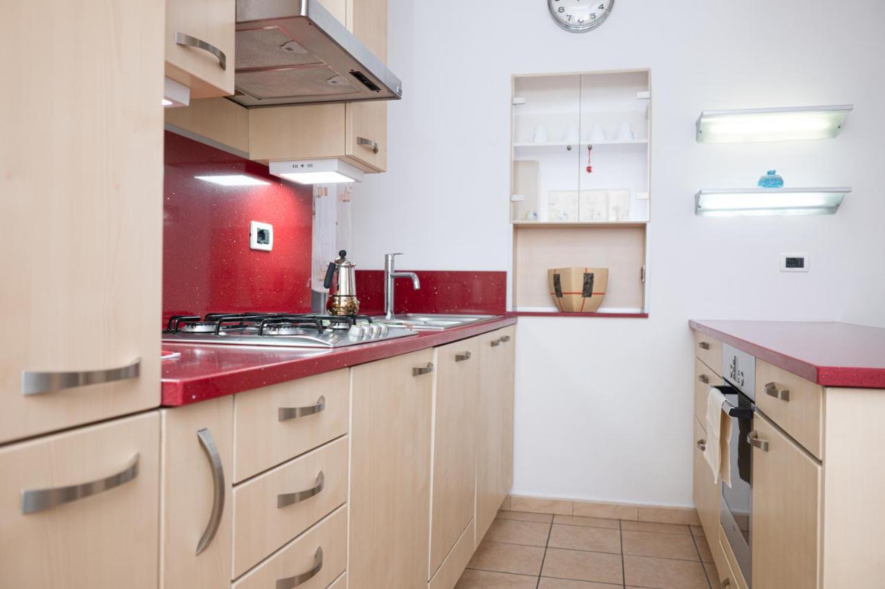 Apartment Giulia House Via Dell Ariento 5 *