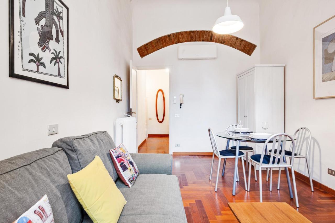 Apartment Porta Rossa Near Ponte Vecchio Florence