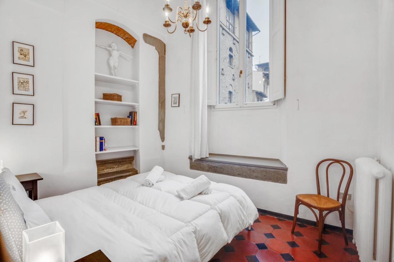 Apartment Porta Rossa Near Ponte Vecchio Florence