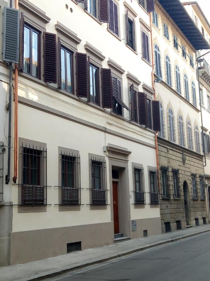 Lovely With Balcony Apartamento *