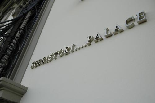 Serristori Palace 2*