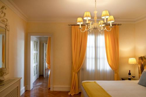 Aparthotel Serristori Palace