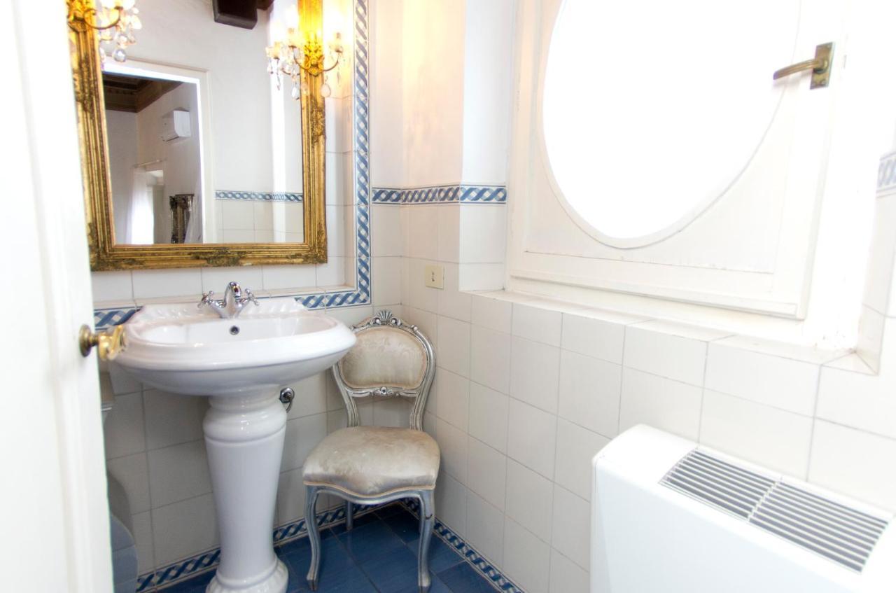 Apartment Otello In Palazzo Storico - Palazzo Tolomei