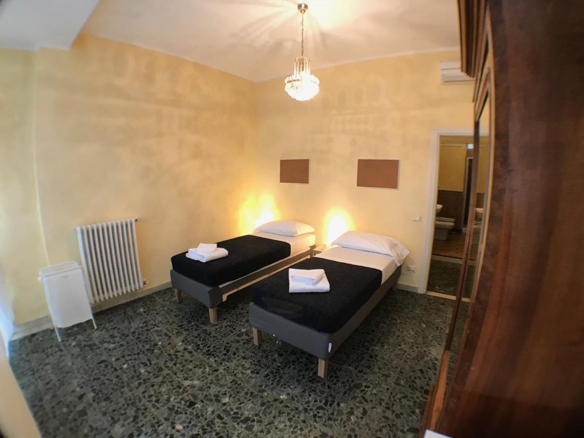 Ponte Vecchio 4 Bedrooms Apartamento *