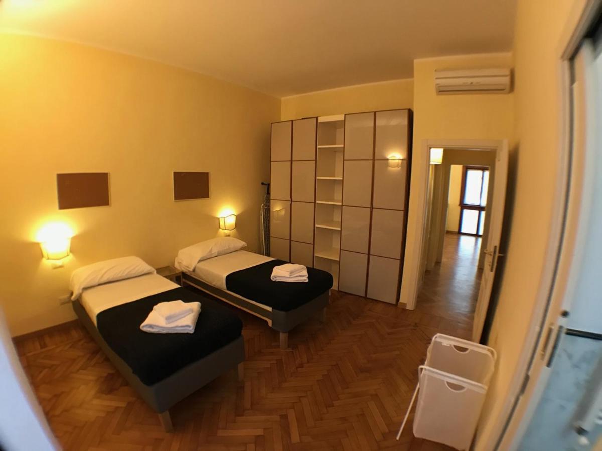 Ponte Vecchio 4 Bedrooms Apartamento *