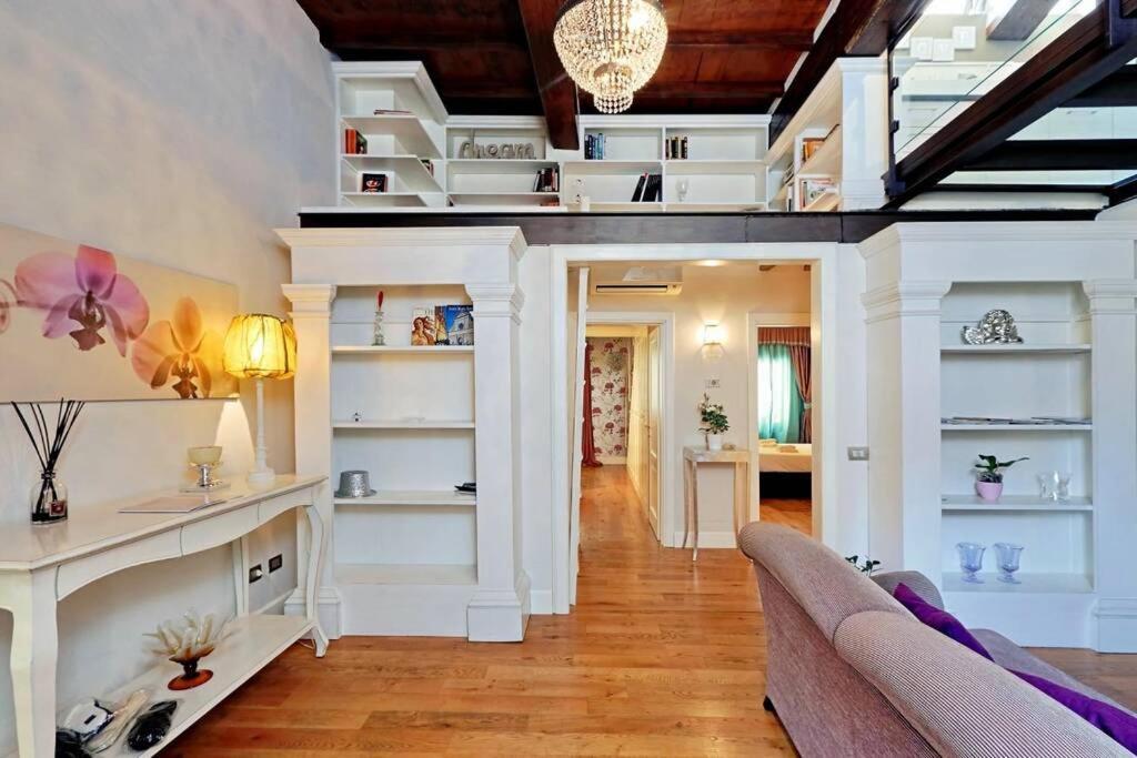 Guelfo Luxury Loft Apartment Florence
