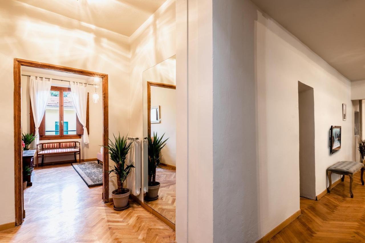 Appartement Florentine Palazzo,4 Bedrooms,historic Center Florence