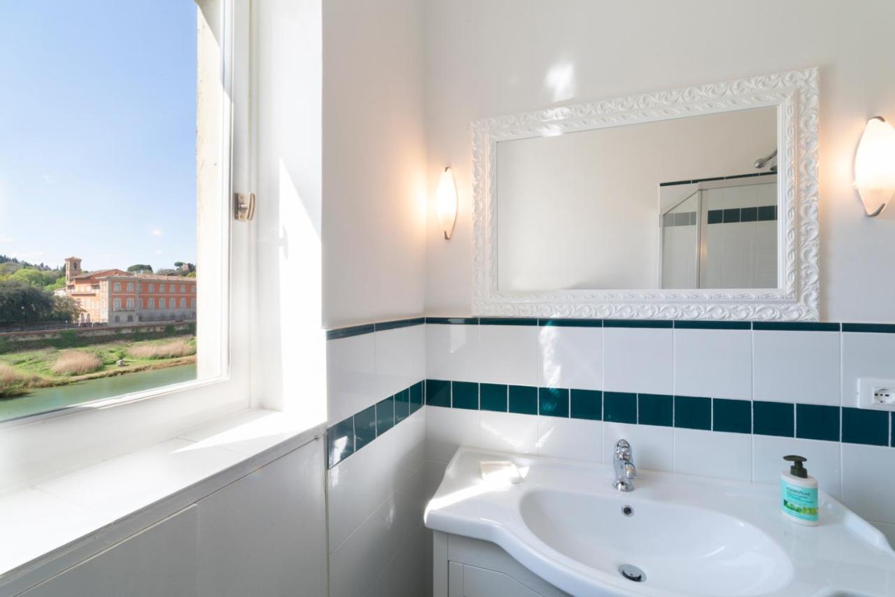 Lungarno Attic With Private Terrace And Lift Apartment Florenz
