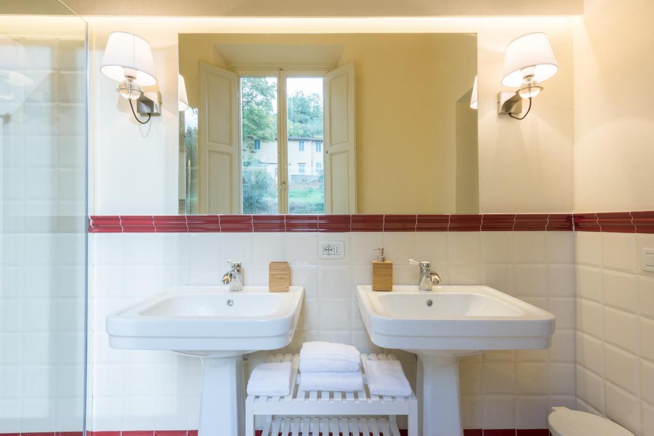 4bdrm Elegant Apartm In Private Estate, Shared Swimmingpool, Maze Garden Appartement Florence