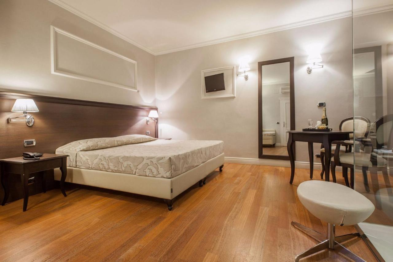 Hotel Lombardia 3*