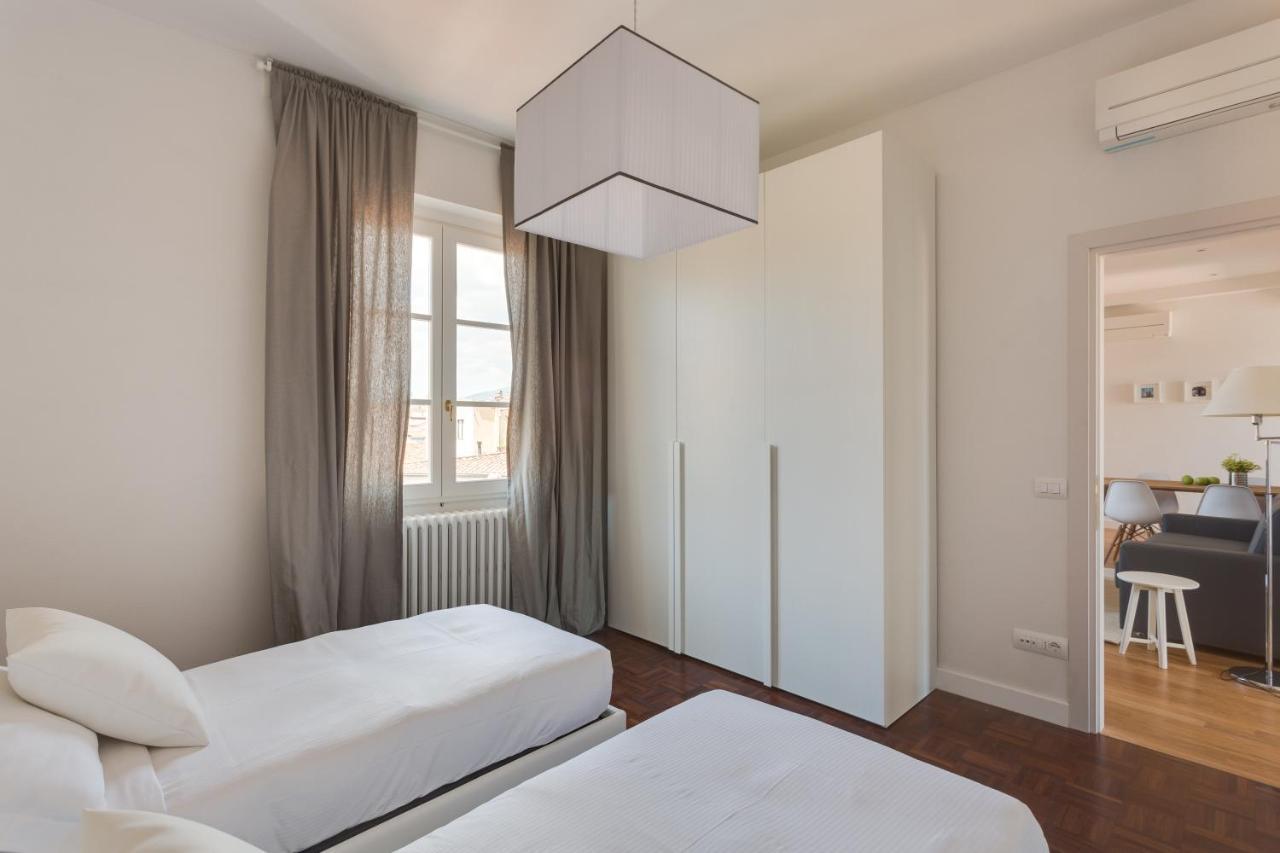 - Rondinelli Terrace Florence