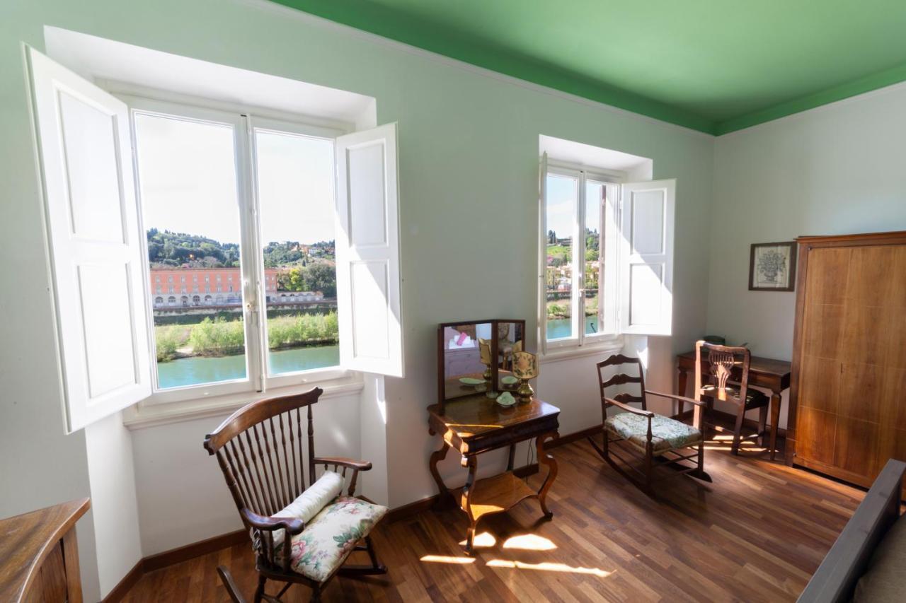 Lungarno Attic With Private Terrace And Lift Apartment Florenz