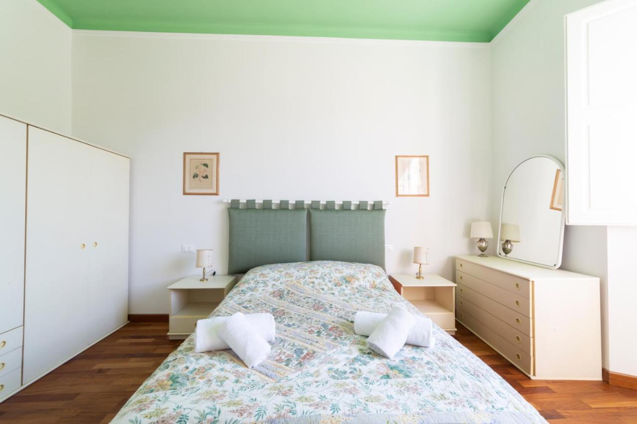 Lungarno Attic With Private Terrace And Lift Apartment