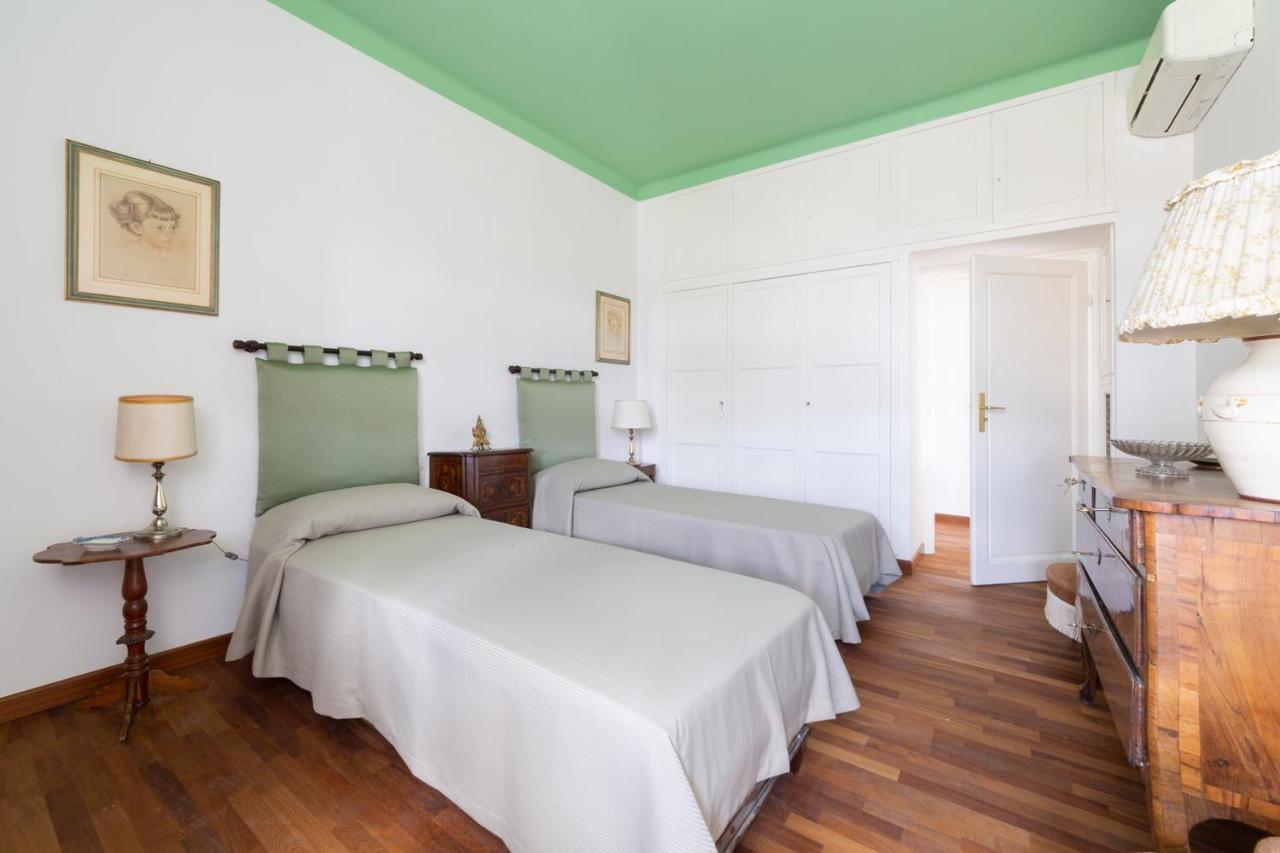 Lungarno Attic With Private Terrace And Lift Apartment Florenz