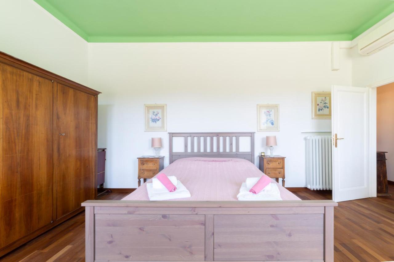 Lungarno Attic With Private Terrace And Lift * Florenz