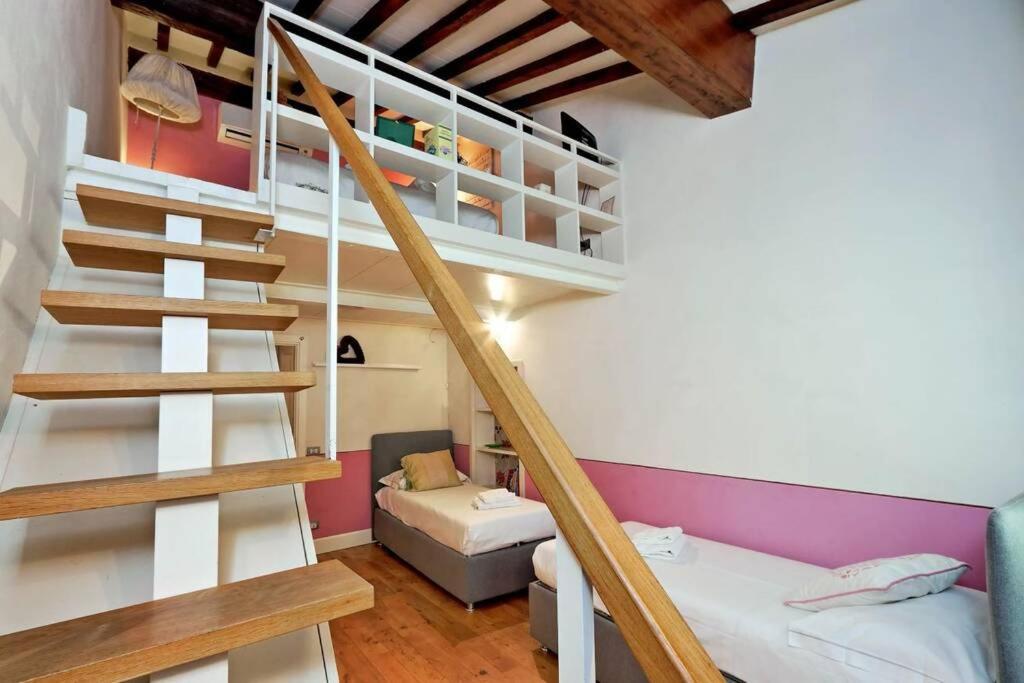 Guelfo Luxury Loft Apartment *