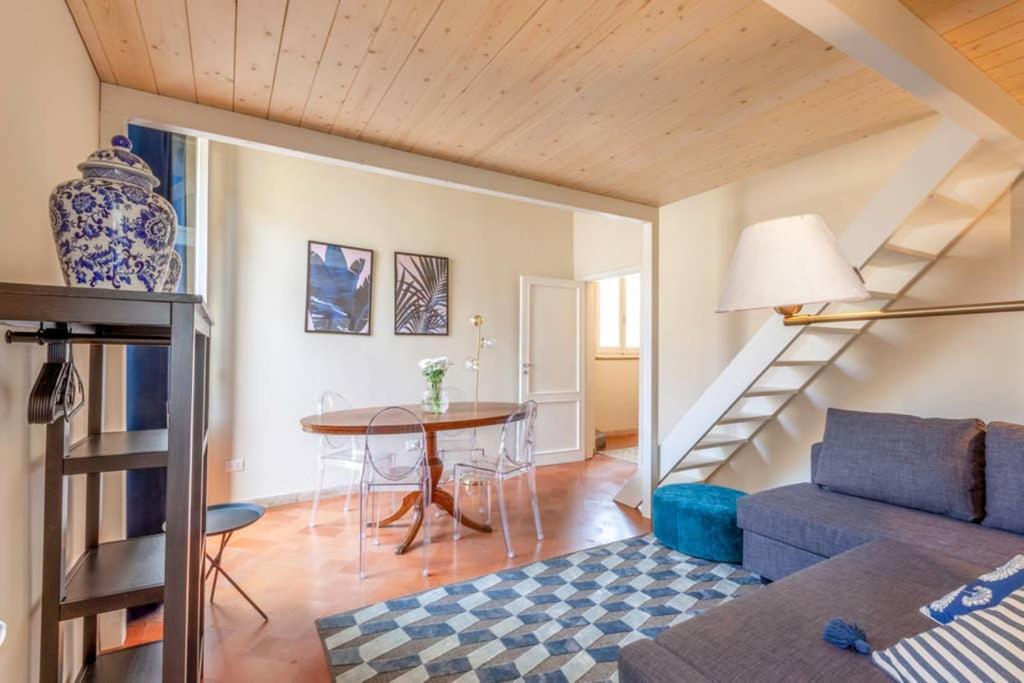 Apartamento Santa Croce. Quiet, Large And Luminous Loft *