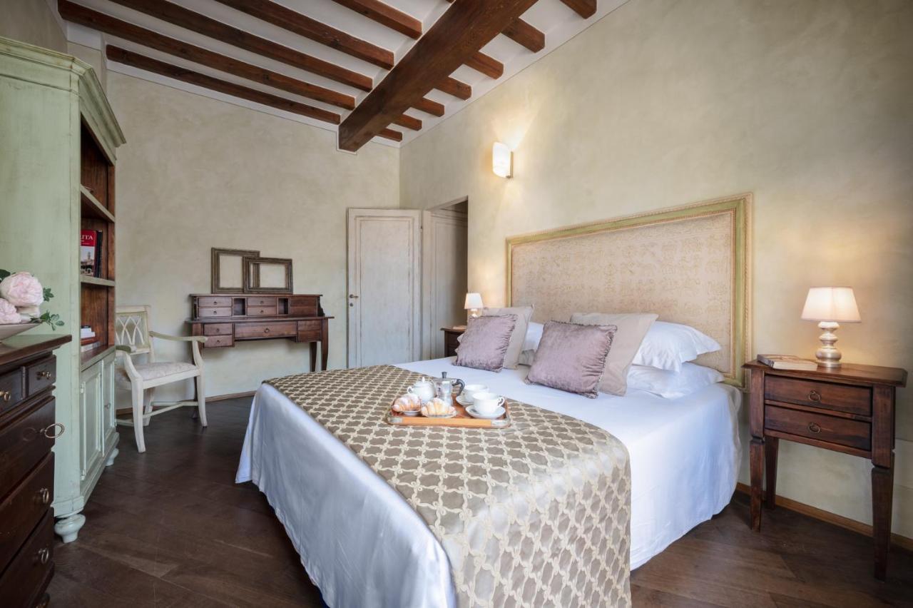 Chiara Five Senses Apartment *