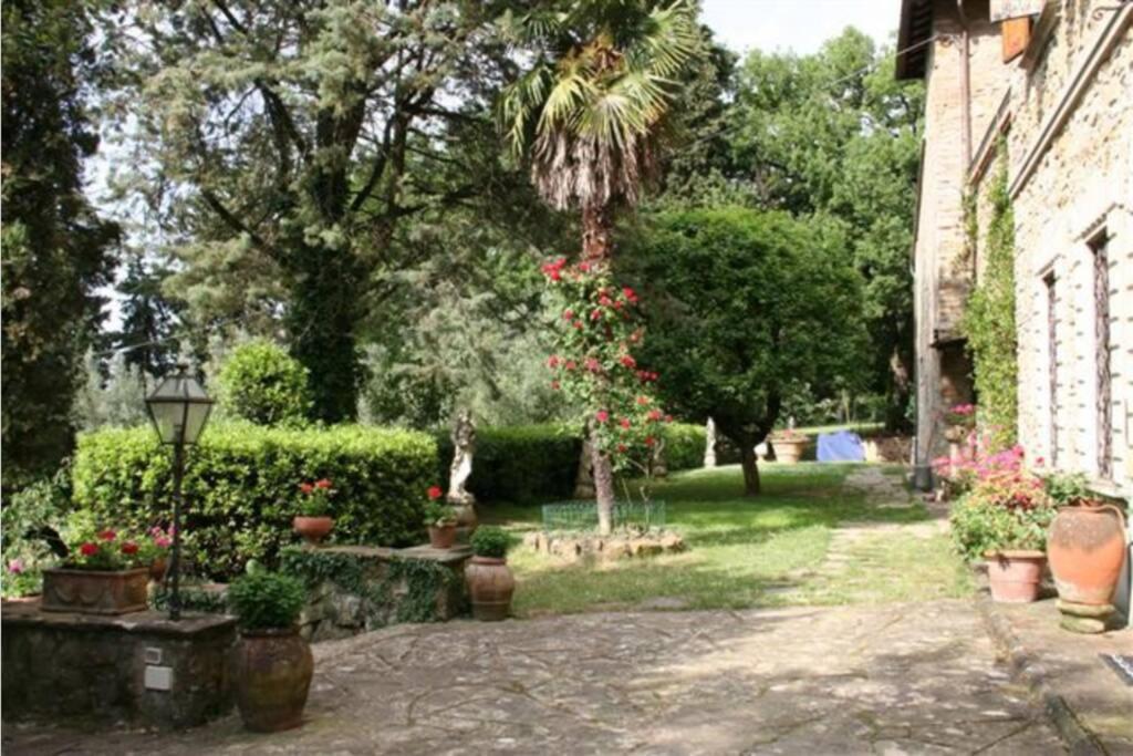 Casa La Torre Un Castello Alle Porte Di Appartement *