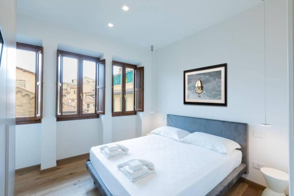 Ponte Vecchio Luxury Flat *