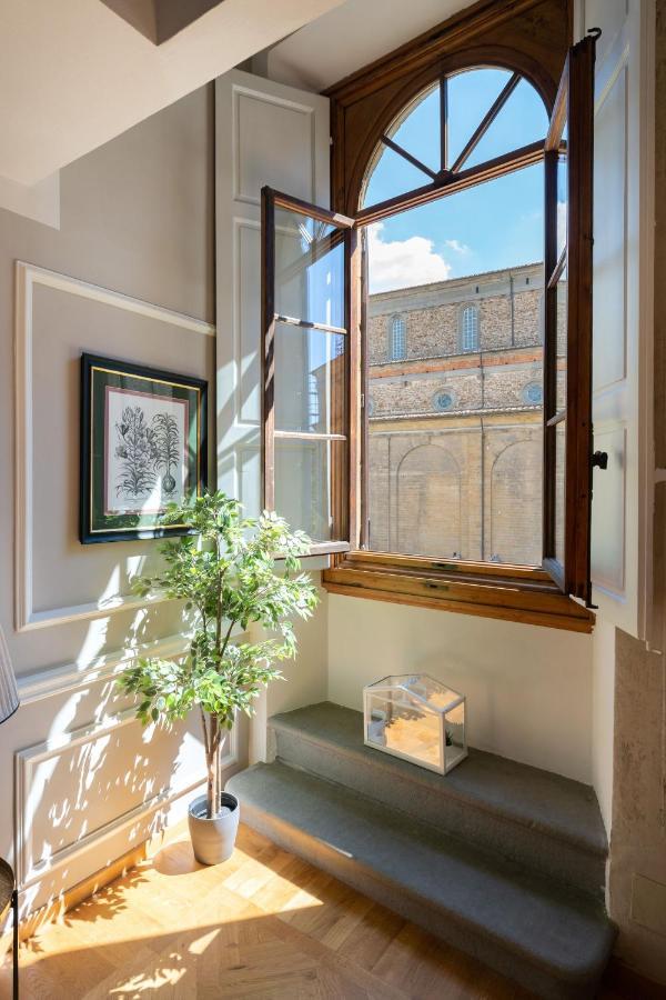 - Piazza San Lorenzo Appartement