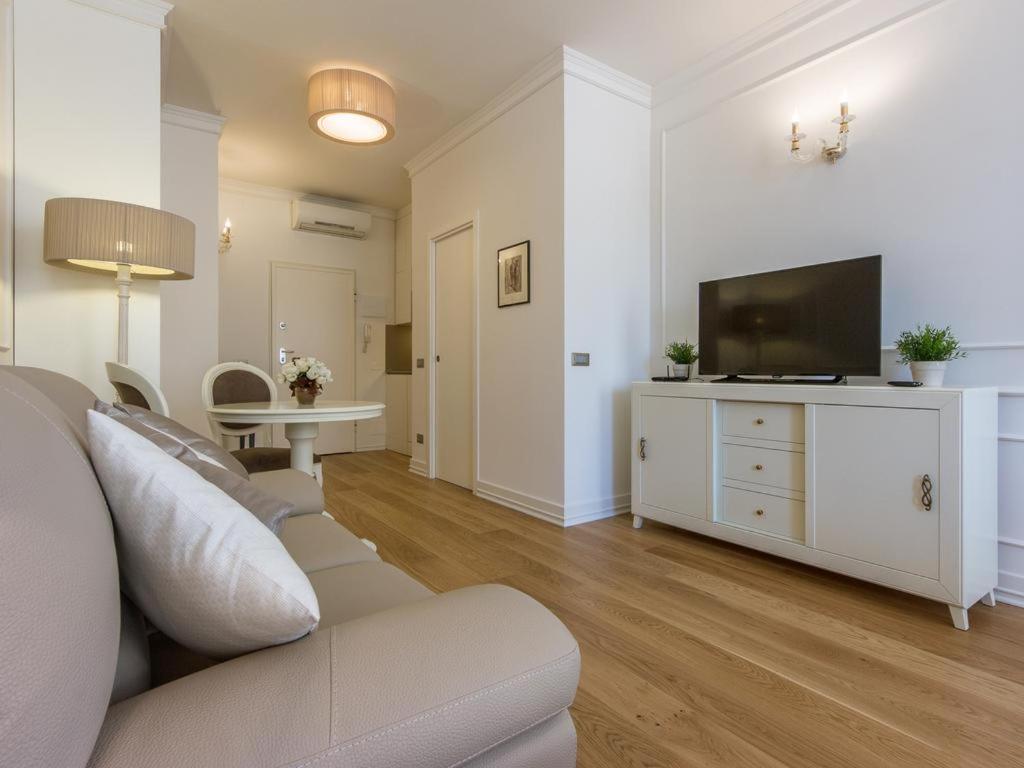 Dei Poeti Rooms&apartments 3*