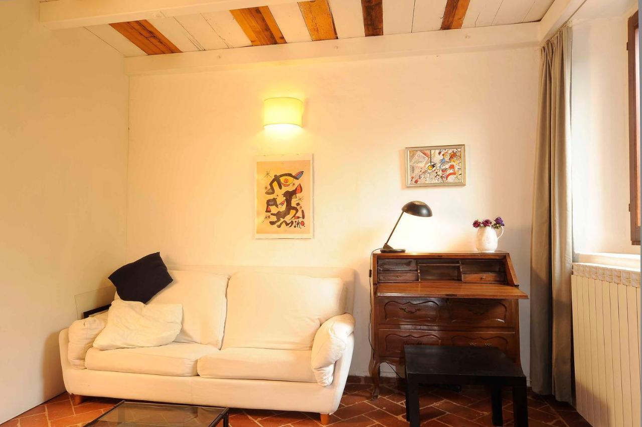 La Casa Dei Legni Parlanti *