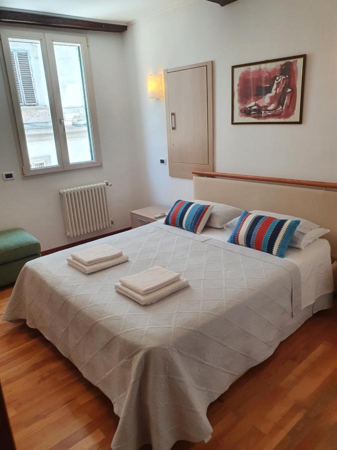 Apartment Giulia House Via Dell Ariento 5 *