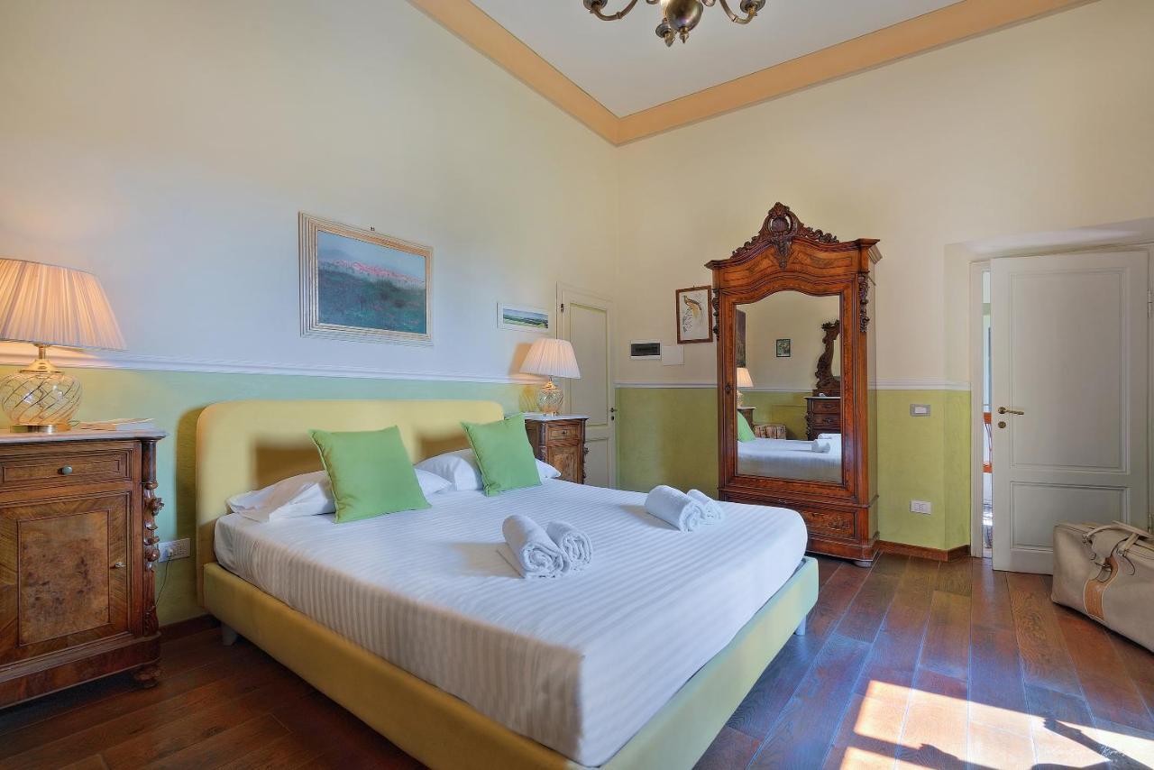 Ape Rosa Relais Florence