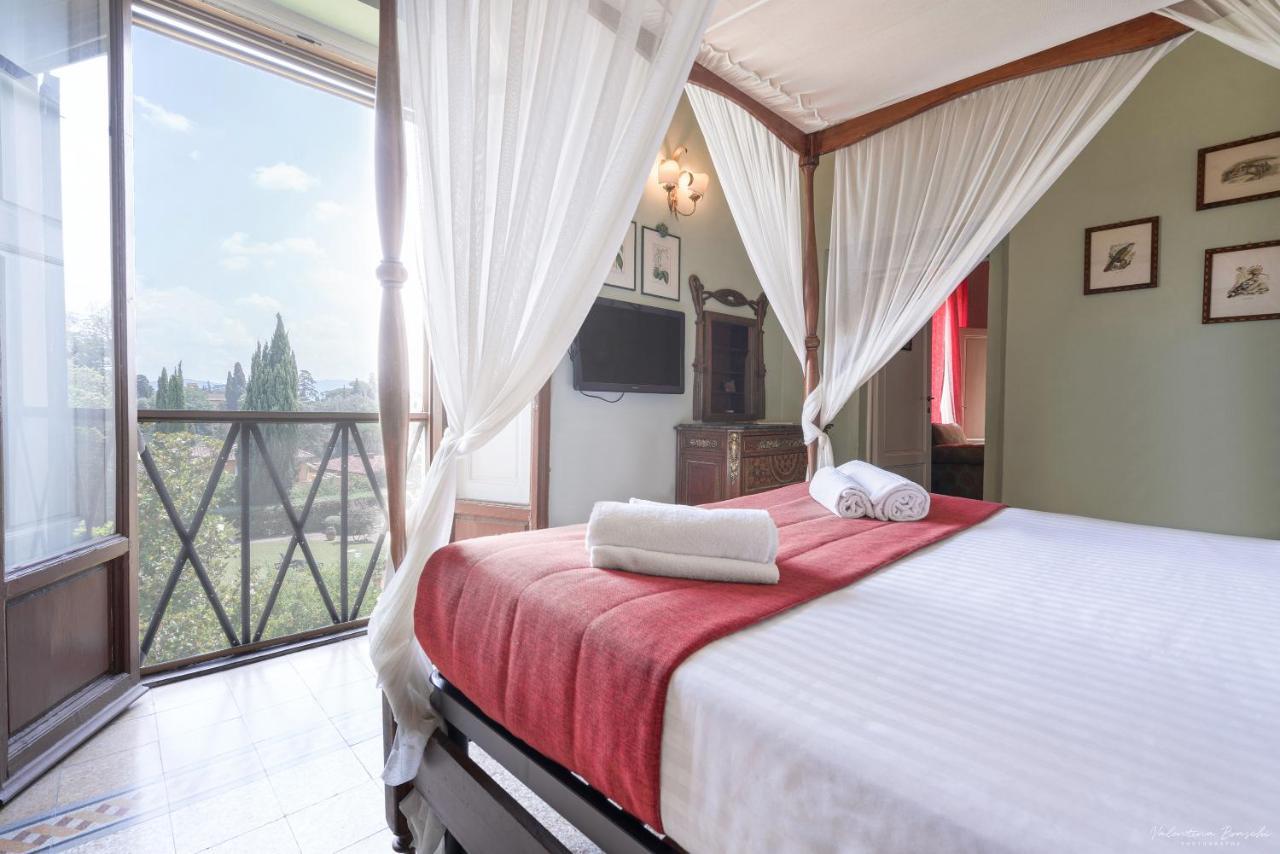 Ape Rosa Relais Florence