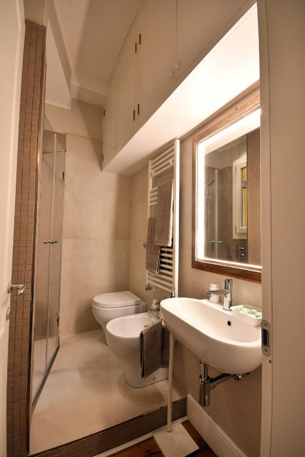 Smooth Mansion In Ponte Vecchio Florence