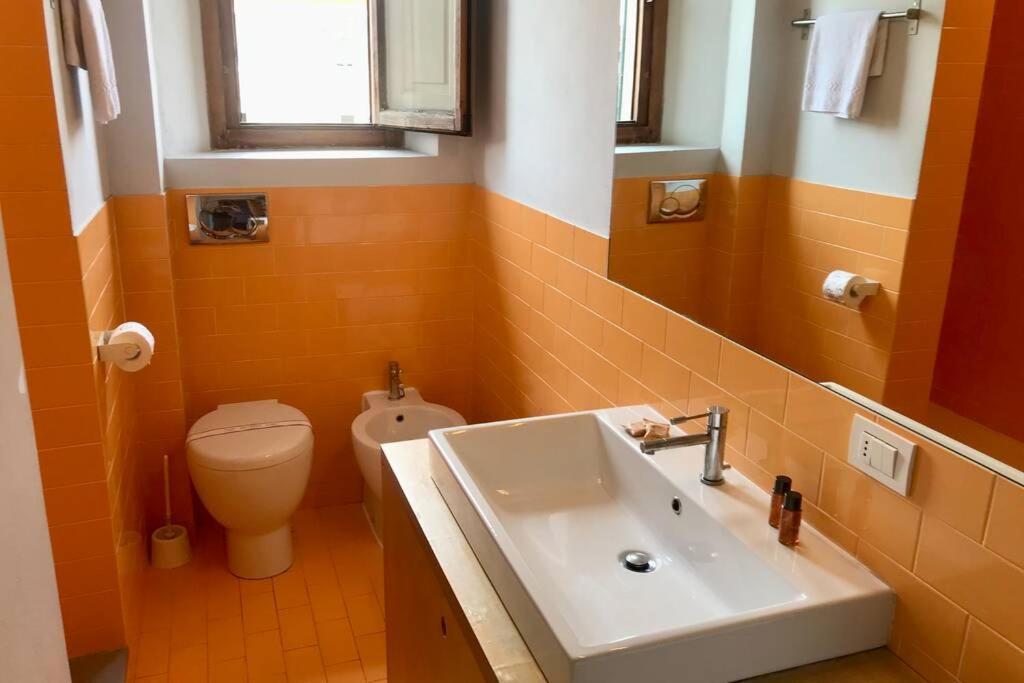 Sunny Floor In San Frediano Appartement Florence