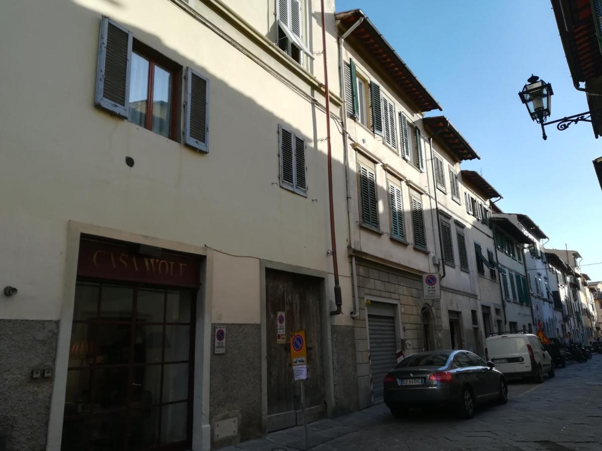 In San Frediano * Florença