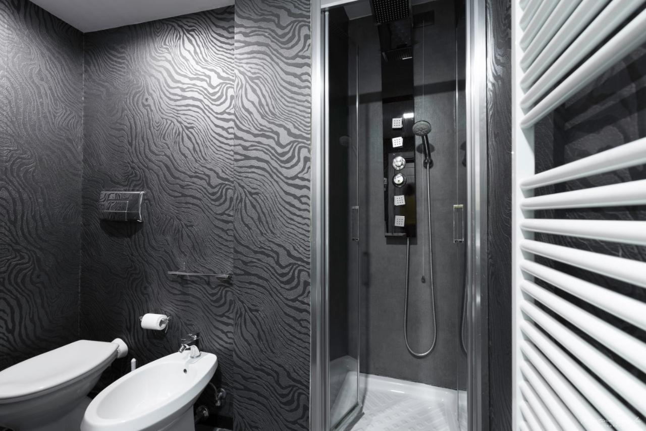 Deco Hotel