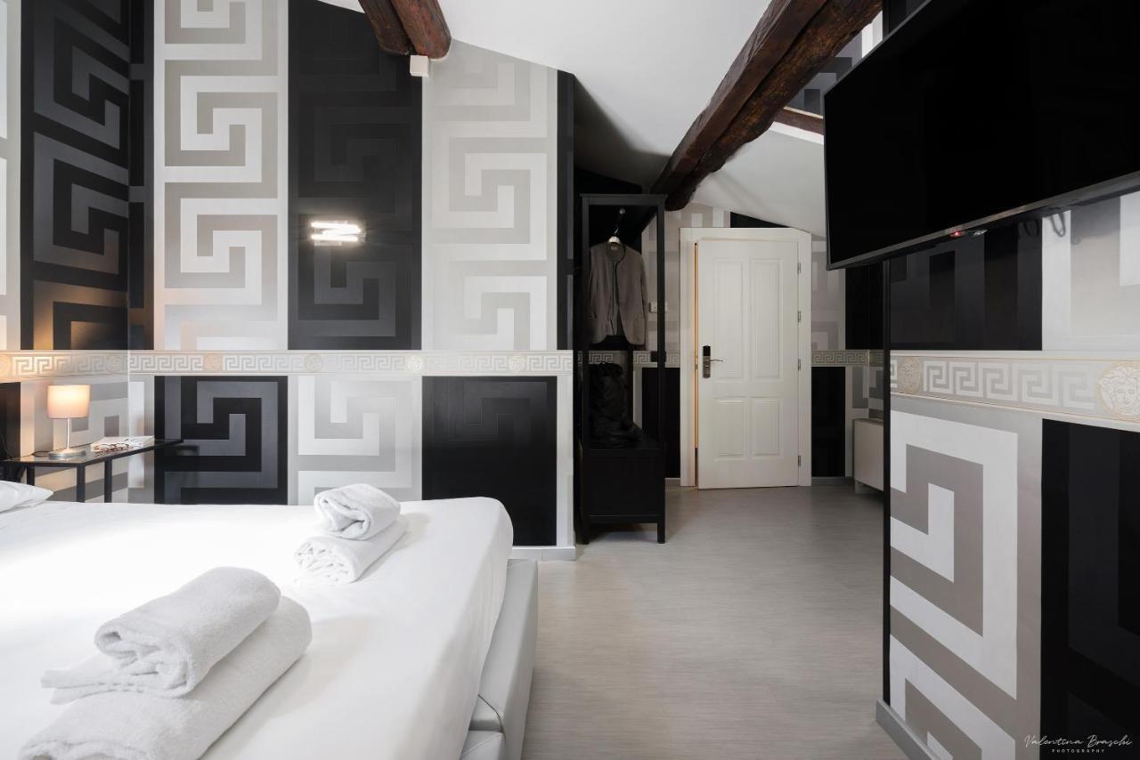 Hotel Deco