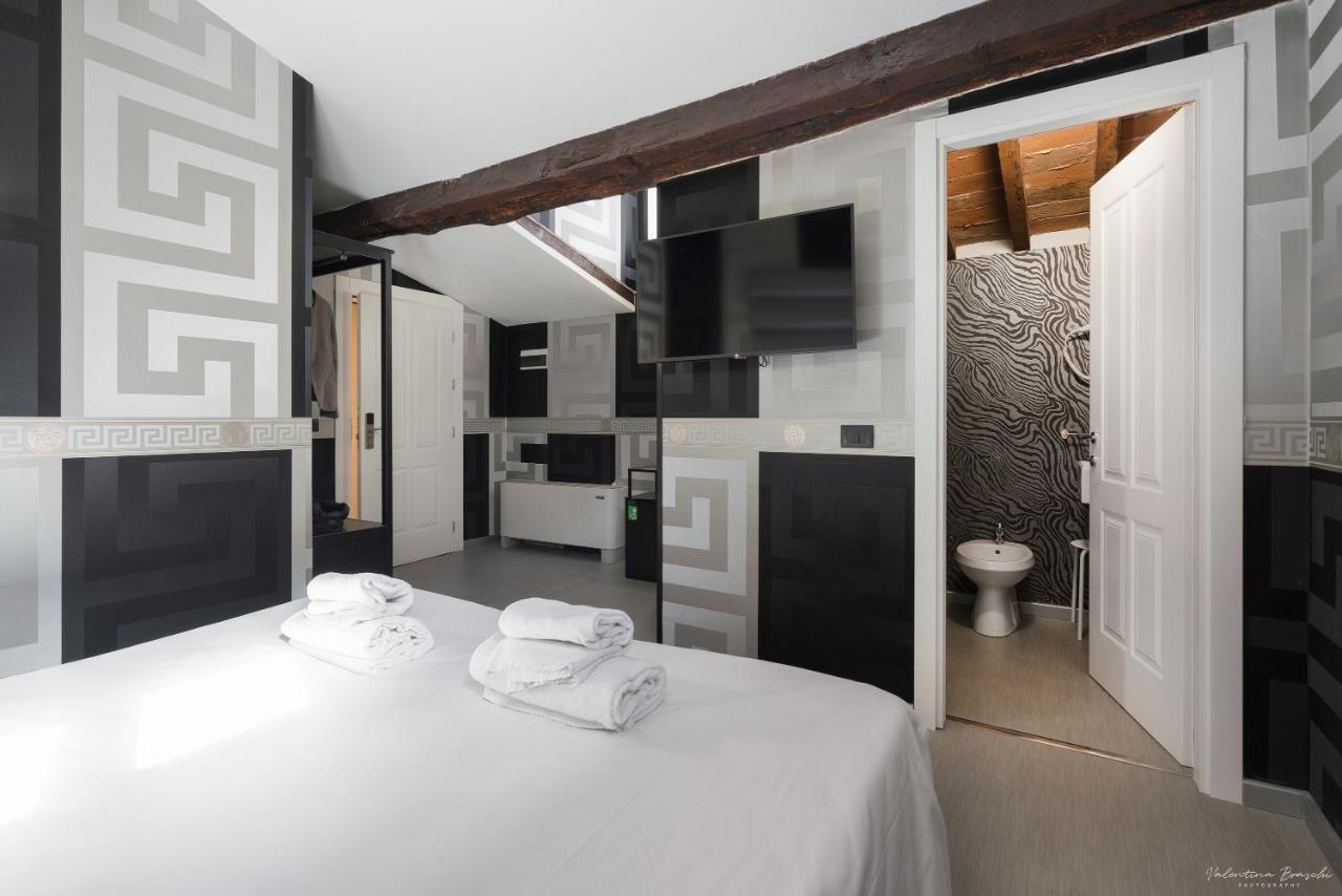 Hotel Deco 2*