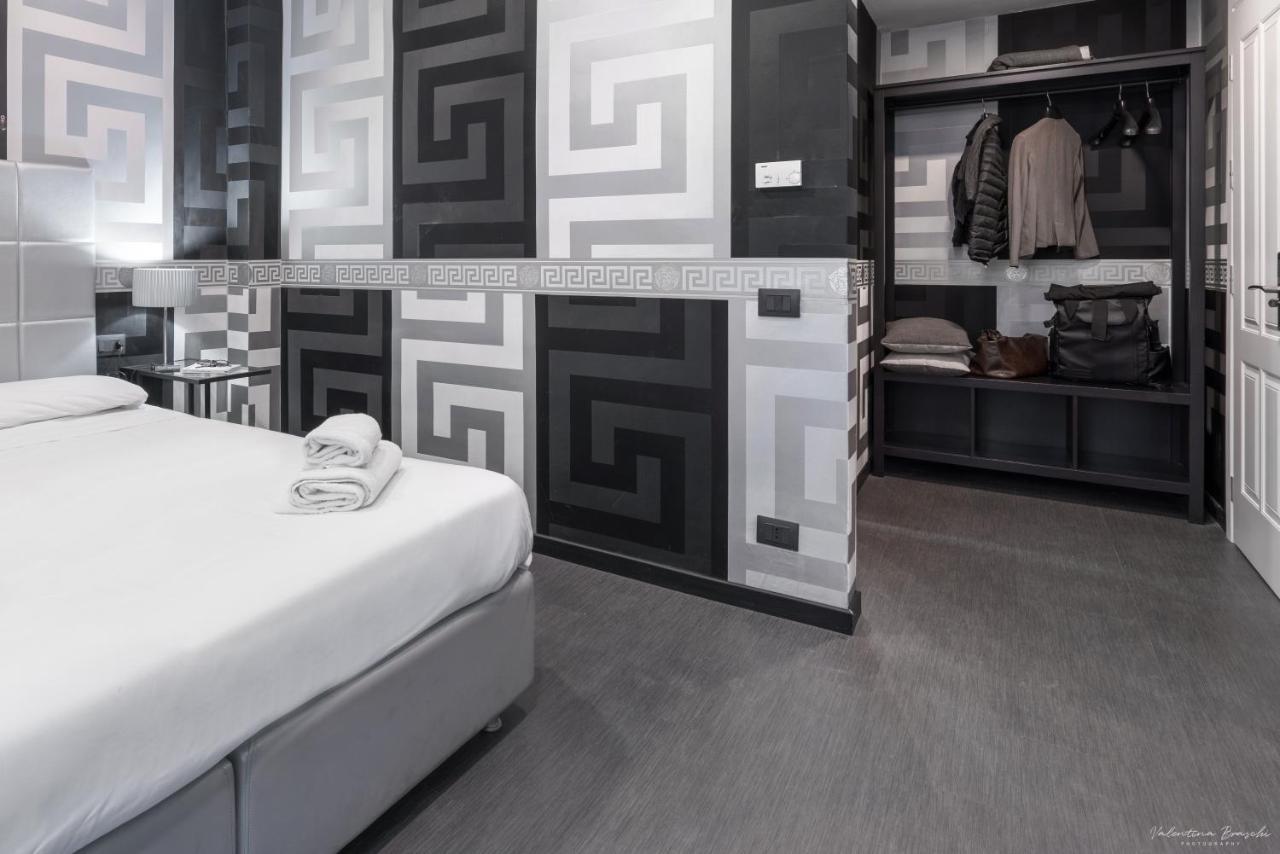 Deco Hotel 2*