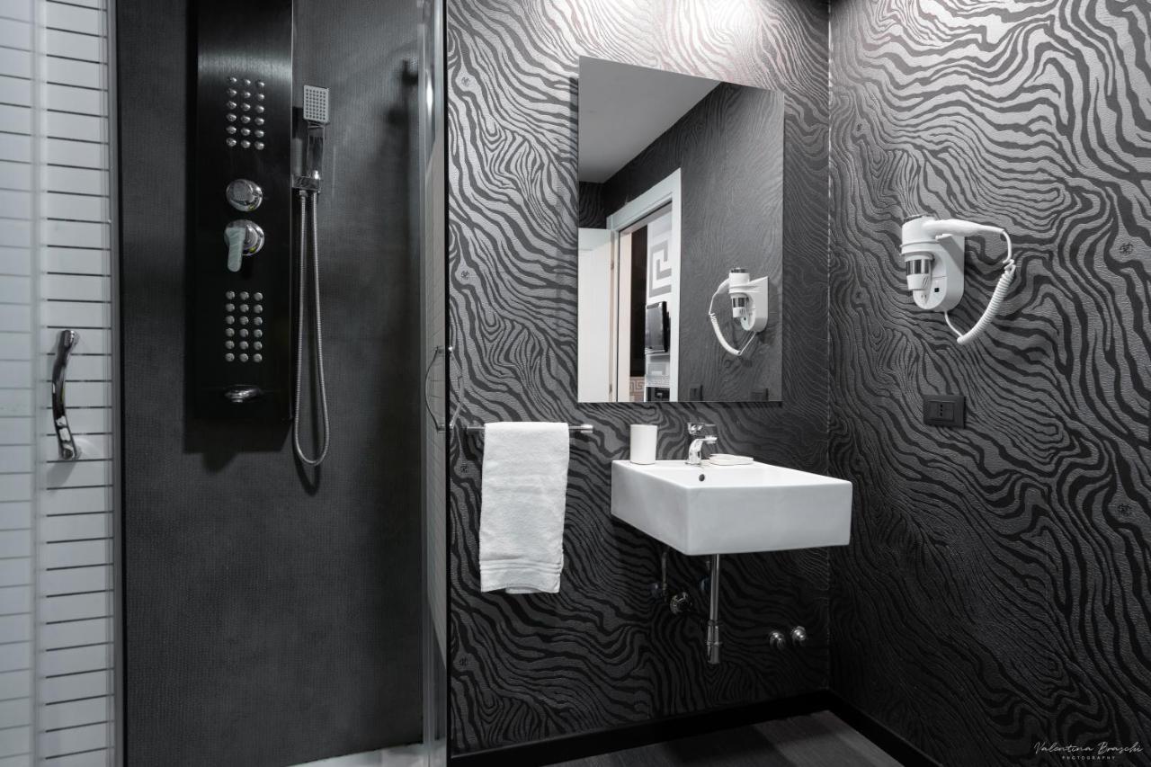 Hotel Deco 2*