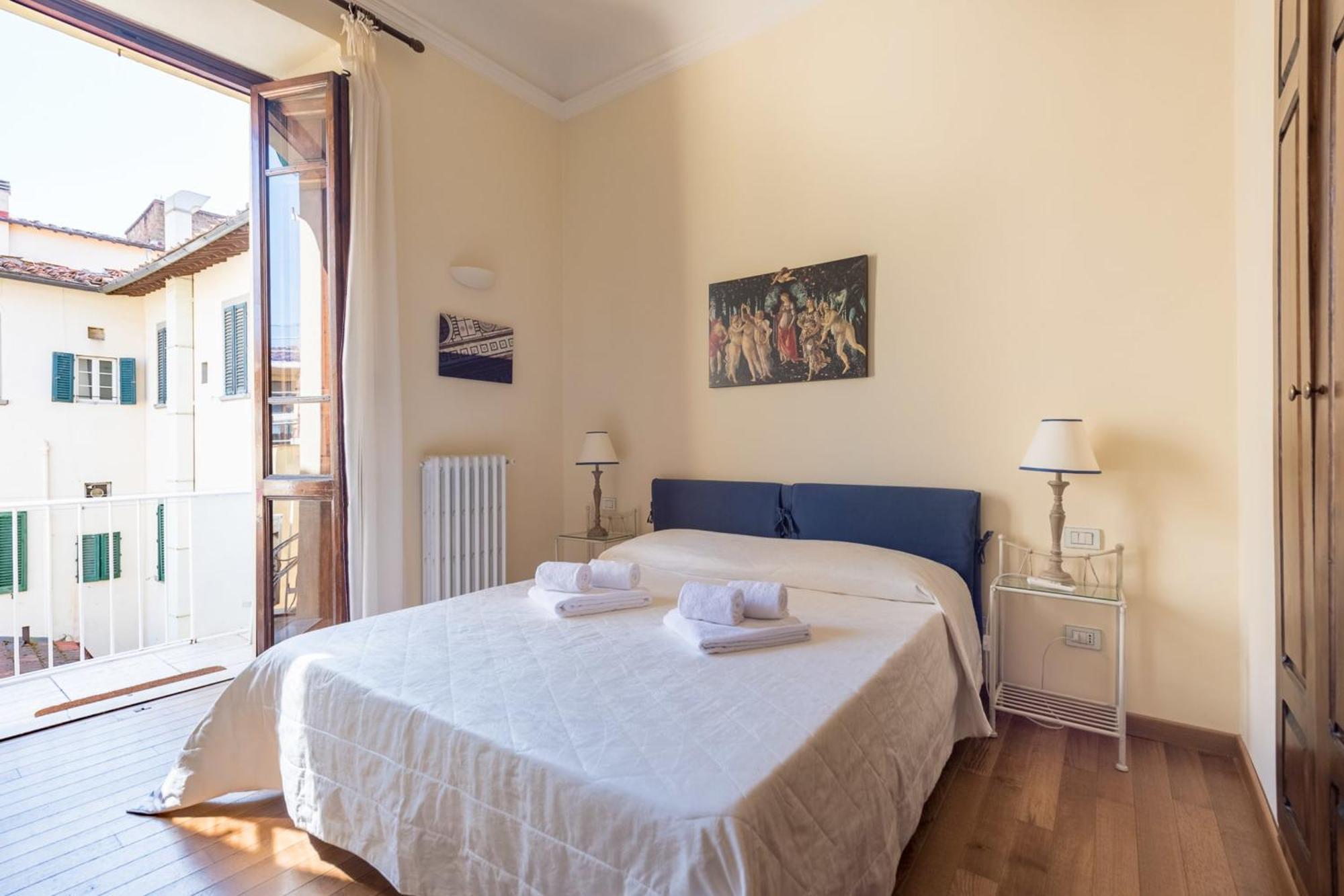 Charming 2bed Overlooking Duomo - Hosted By Sweetstay