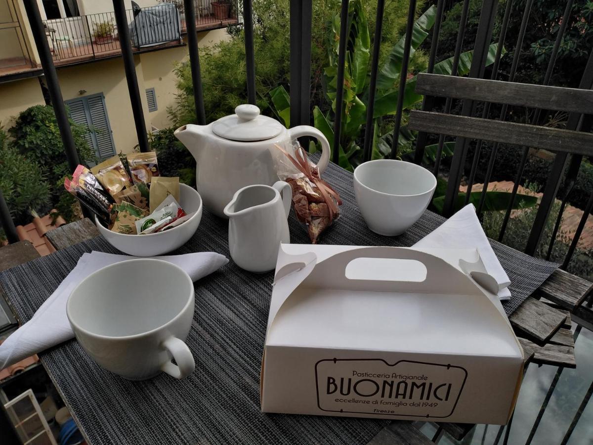 Acomodação com café da manhã  In San Frediano *