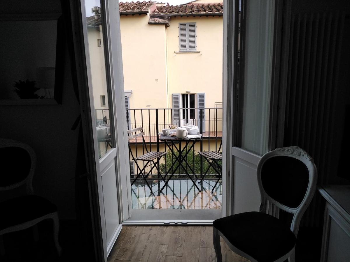 In San Frediano * Florença
