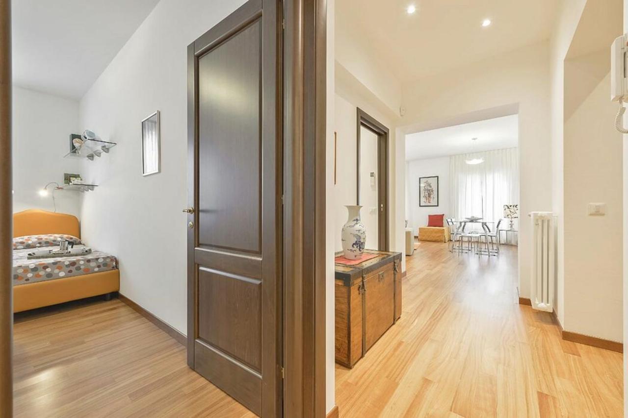 Palazzo Anselmi By Halldis Apartment *