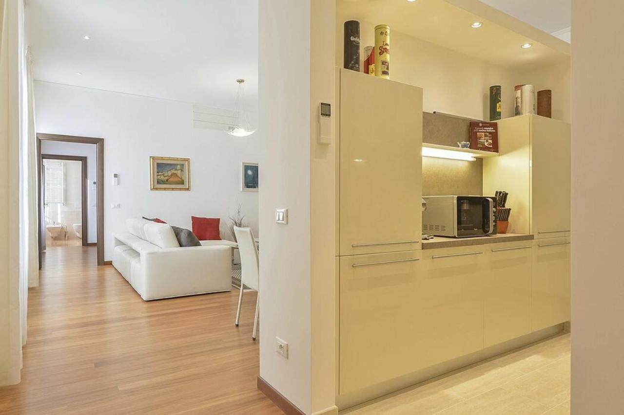 Palazzo Anselmi By Halldis Apartment Florence