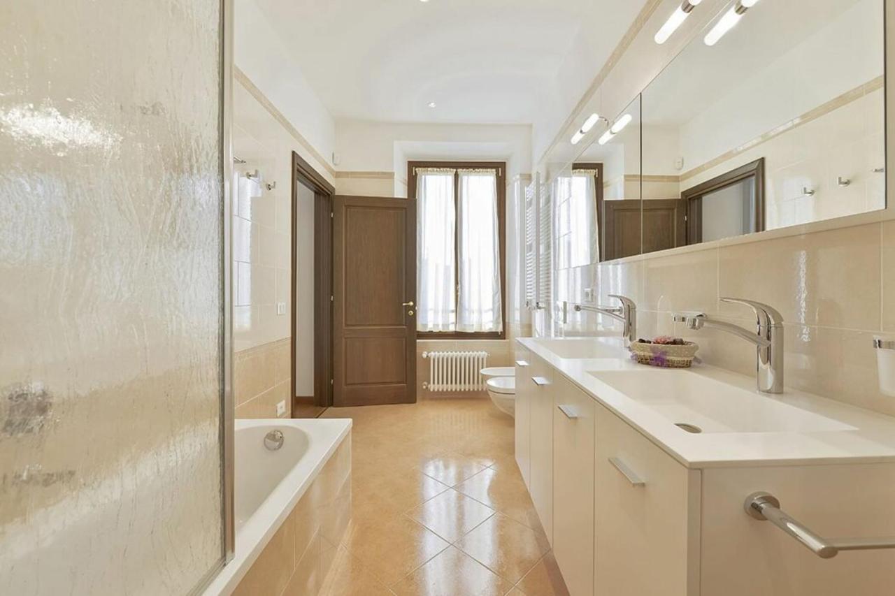 Apartment Palazzo Anselmi By Halldis